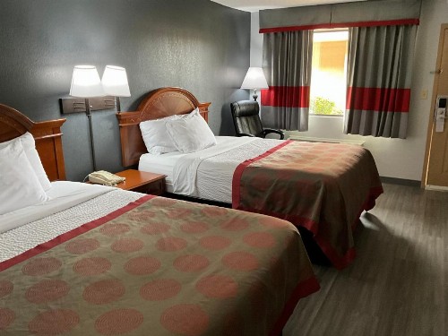 Ramada by Wyndham Macon - image 22