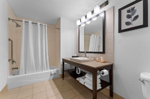 Country Inn & Suites by Radisson Macon North GA - image 40