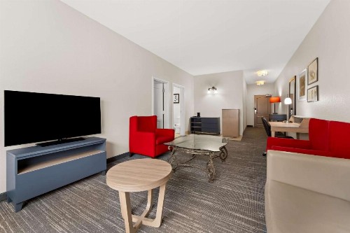 Country Inn & Suites by Radisson Macon North GA - image 8