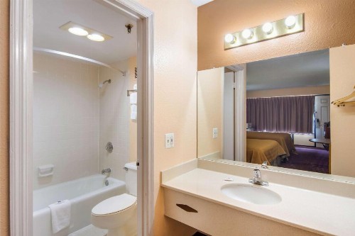 Motel 6-Macon GA - image 12