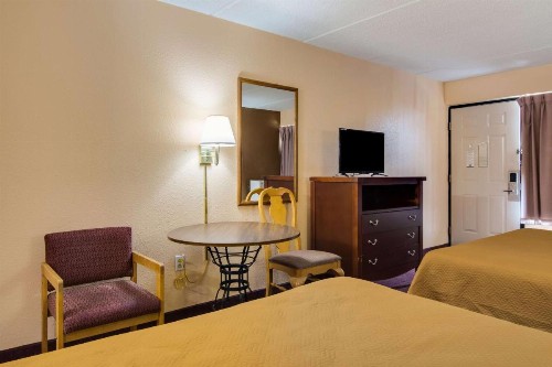 Motel 6-Macon GA - image 24