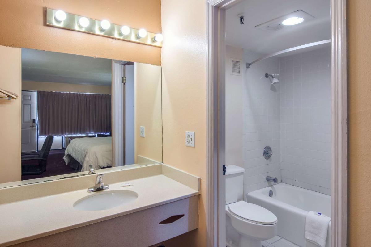 Motel 6-Macon GA - image 6
