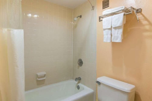 Motel 6-Macon GA - image 7