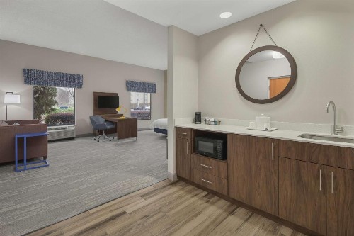 Hampton Inn & Suites Macon I-75 North - image 15