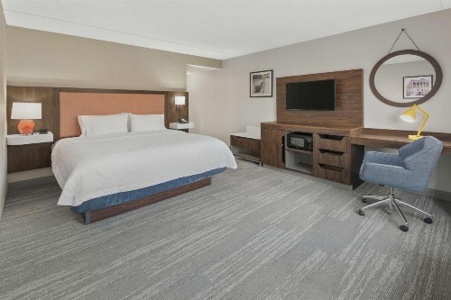 Hampton Inn & Suites Macon I-75 North - image 17
