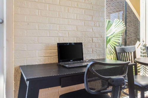 Rodeway Inn - Macon - image 11