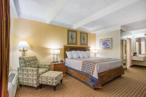 Rodeway Inn - Macon - image 12