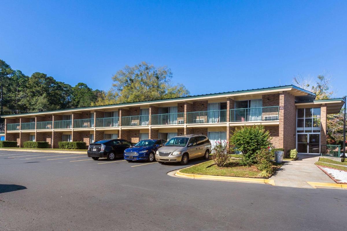 Rodeway Inn - Macon - image 2