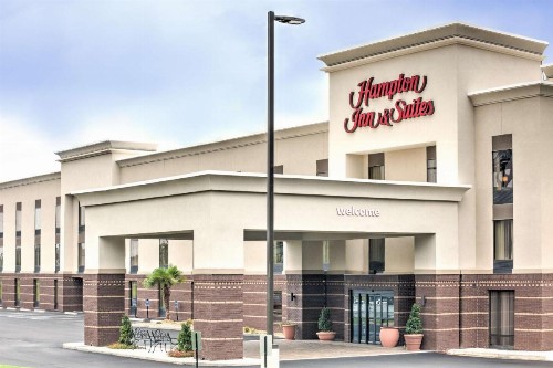 Hampton Inn Macon - I-475 - image 1