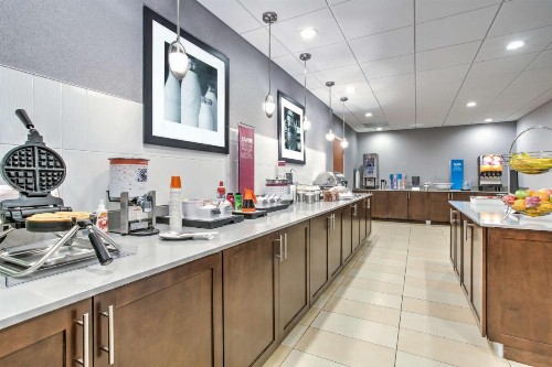 Hampton Inn Macon - I-475 - image 7