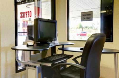 Americas Best Value Inn & Suites Macon - image 13