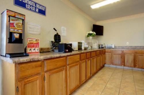 Americas Best Value Inn & Suites Macon - image 14