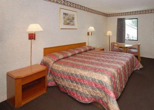 Americas Best Value Inn & Suites Macon - image 18