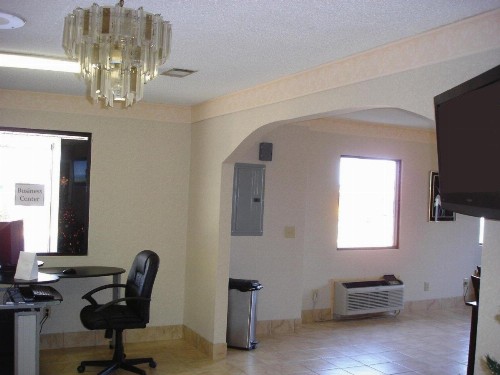 Americas Best Value Inn & Suites Macon - image 24