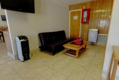 Americas Best Value Inn & Suites Macon - image 7