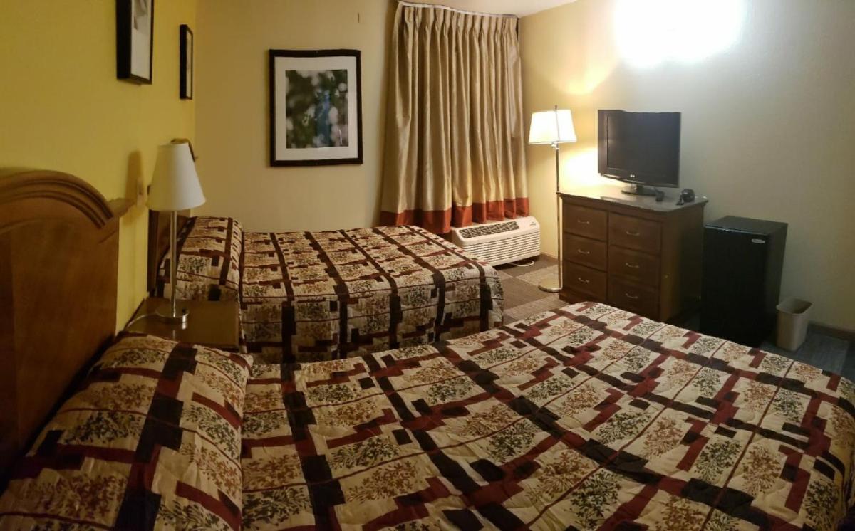 Red Carpet Inn-Macon - image 2