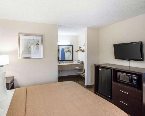 Quality Inn Macon - image 17