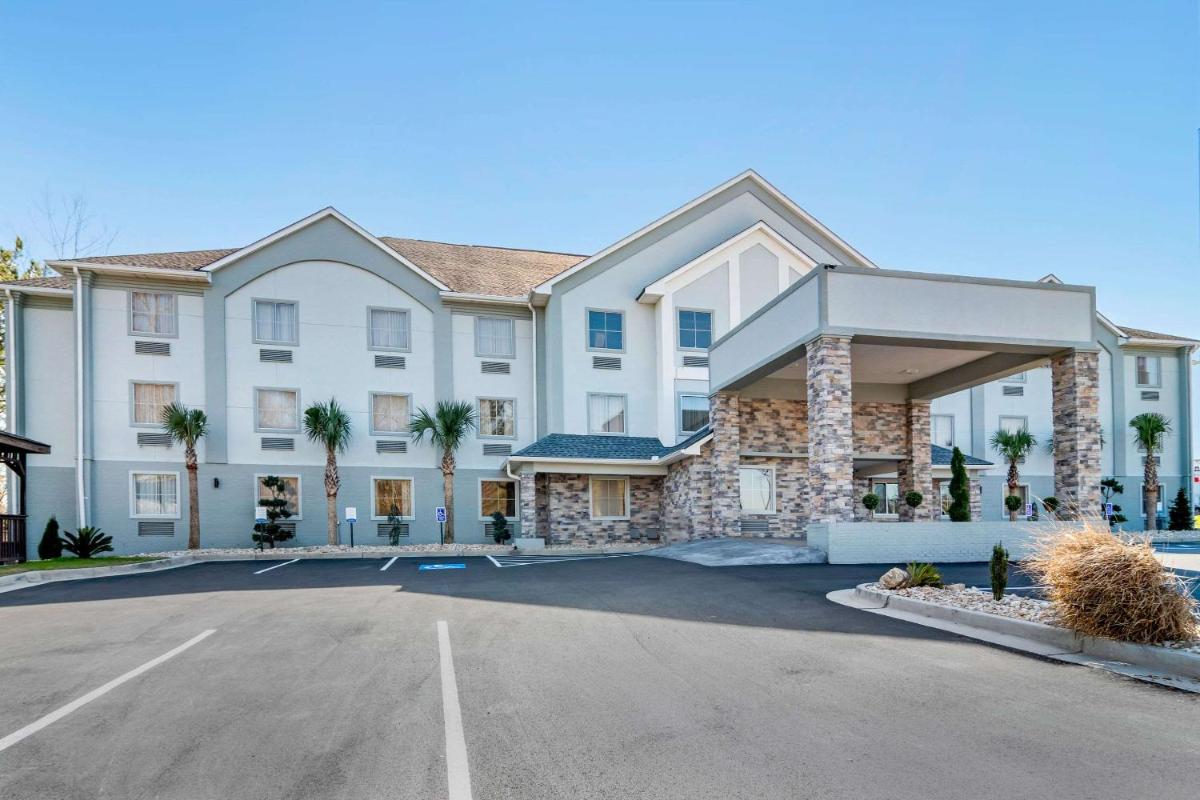 Comfort Inn & Suites Macon North I-75 - image 6
