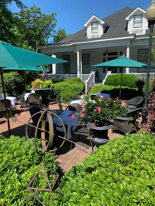 1842 Inn - image 24