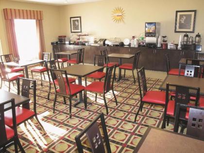 La Quinta by Wyndham Macon West - image 8