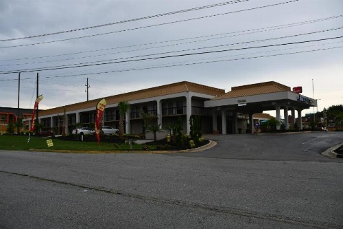 Baymont by Wyndham Macon I-75 - image 7