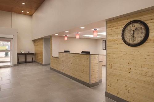 Country Inn & Suites by Radisson Macon West GA - image 11