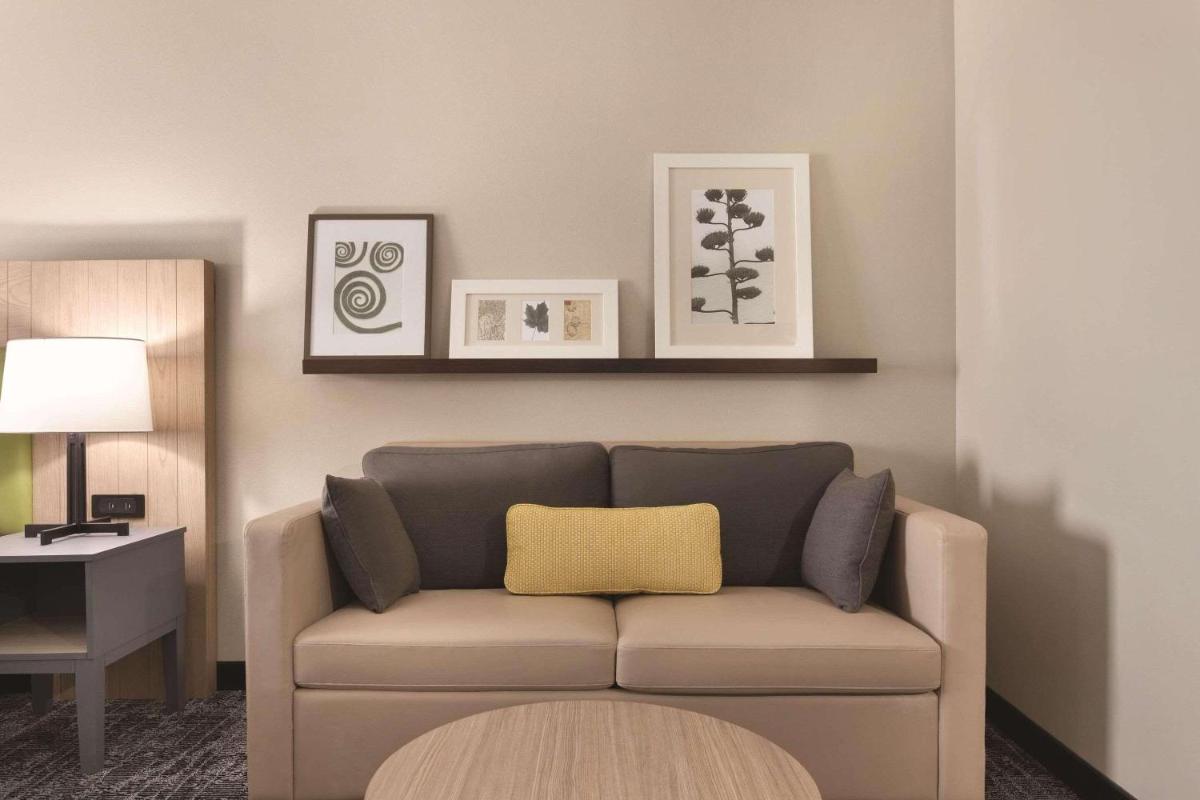 Country Inn & Suites by Radisson Macon West GA - image 4