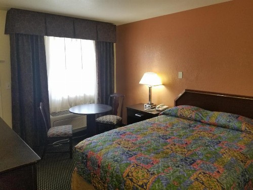 America's Best Inn - Macon - image 11