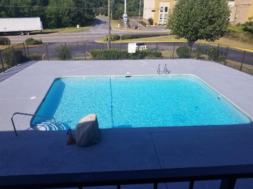 America's Best Inn - Macon - image 24