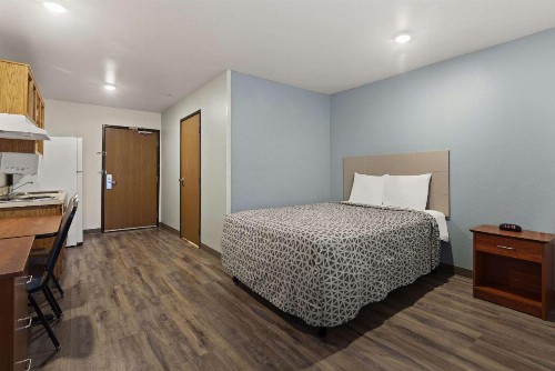 WoodSpring Suites Macon West I-475 - image 3