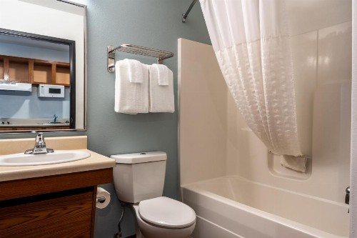 WoodSpring Suites Macon West I-475 - image 7