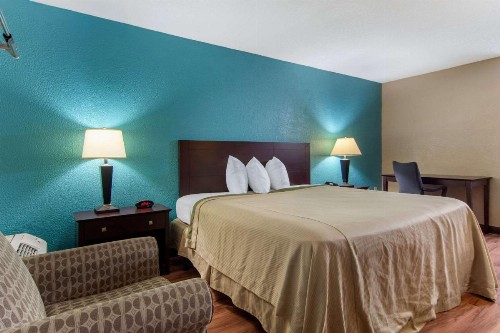 Suburban Extended Stay Hotel - image 6