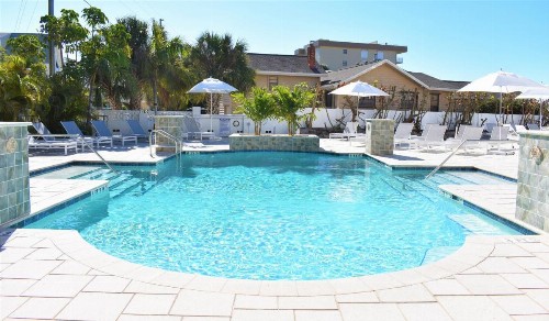 Barefoot Beach Club - image 19