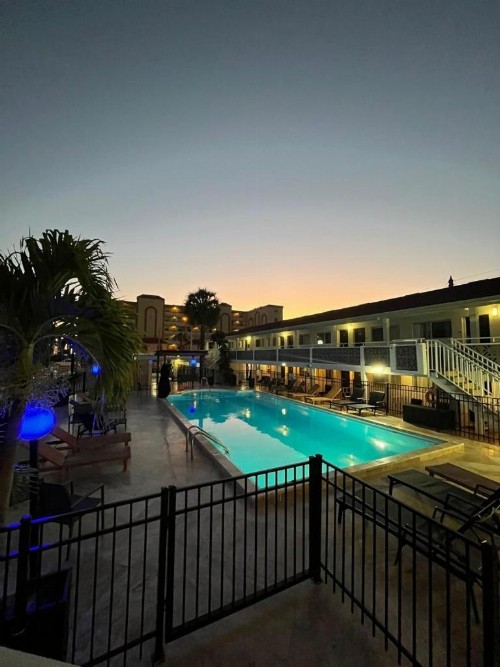 Holiday Isles Resort - image 13