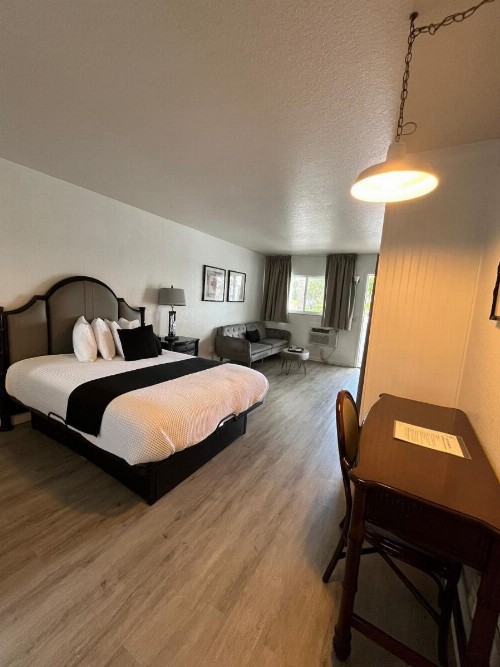 Holiday Isles Resort - image 22