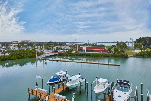 Courtyard by Marriott St. Petersburg Clearwater/Madeira Beach - image 10