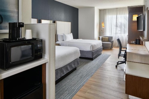 Courtyard by Marriott St. Petersburg Clearwater/Madeira Beach - image 16