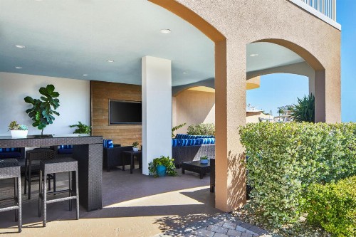 Courtyard by Marriott St. Petersburg Clearwater/Madeira Beach - image 2