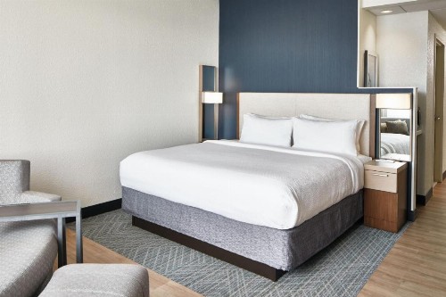 Courtyard by Marriott St. Petersburg Clearwater/Madeira Beach - image 26