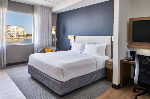 Courtyard by Marriott St. Petersburg Clearwater/Madeira Beach - image 48