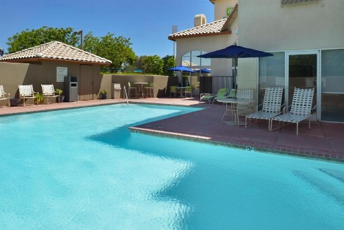 Holiday Inn Express Madera an IHG Hotel - image 30