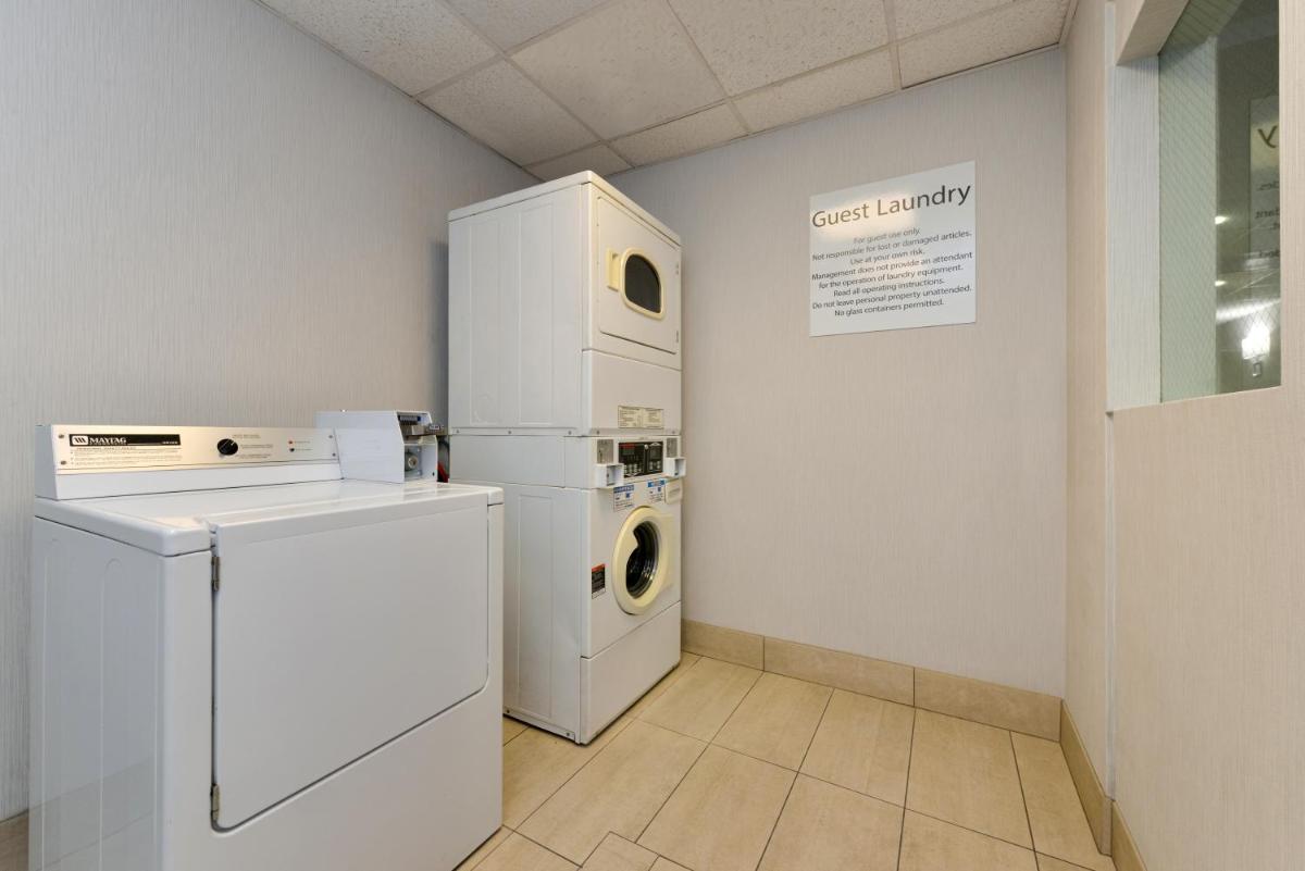 Holiday Inn Express Madera an IHG Hotel - image 4