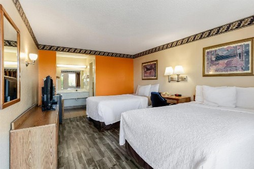 Knights Inn Madera - image 28