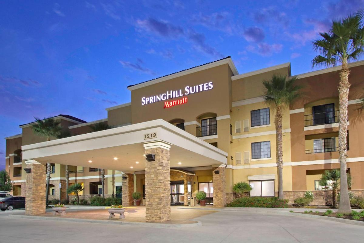 SpringHill Suites by Marriott Madera - main image