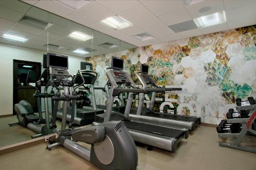 SpringHill Suites by Marriott Madera - image 11