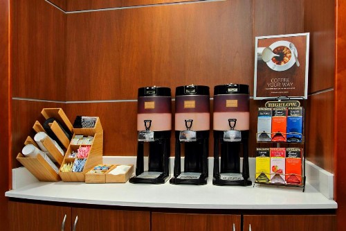 SpringHill Suites by Marriott Madera - image 16