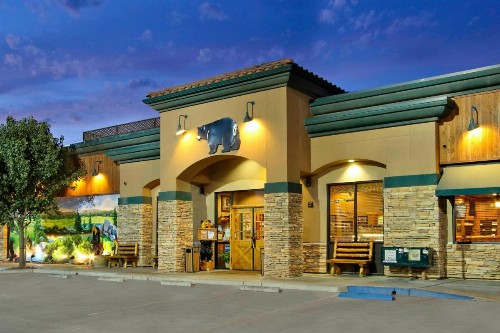 SpringHill Suites by Marriott Madera - image 18