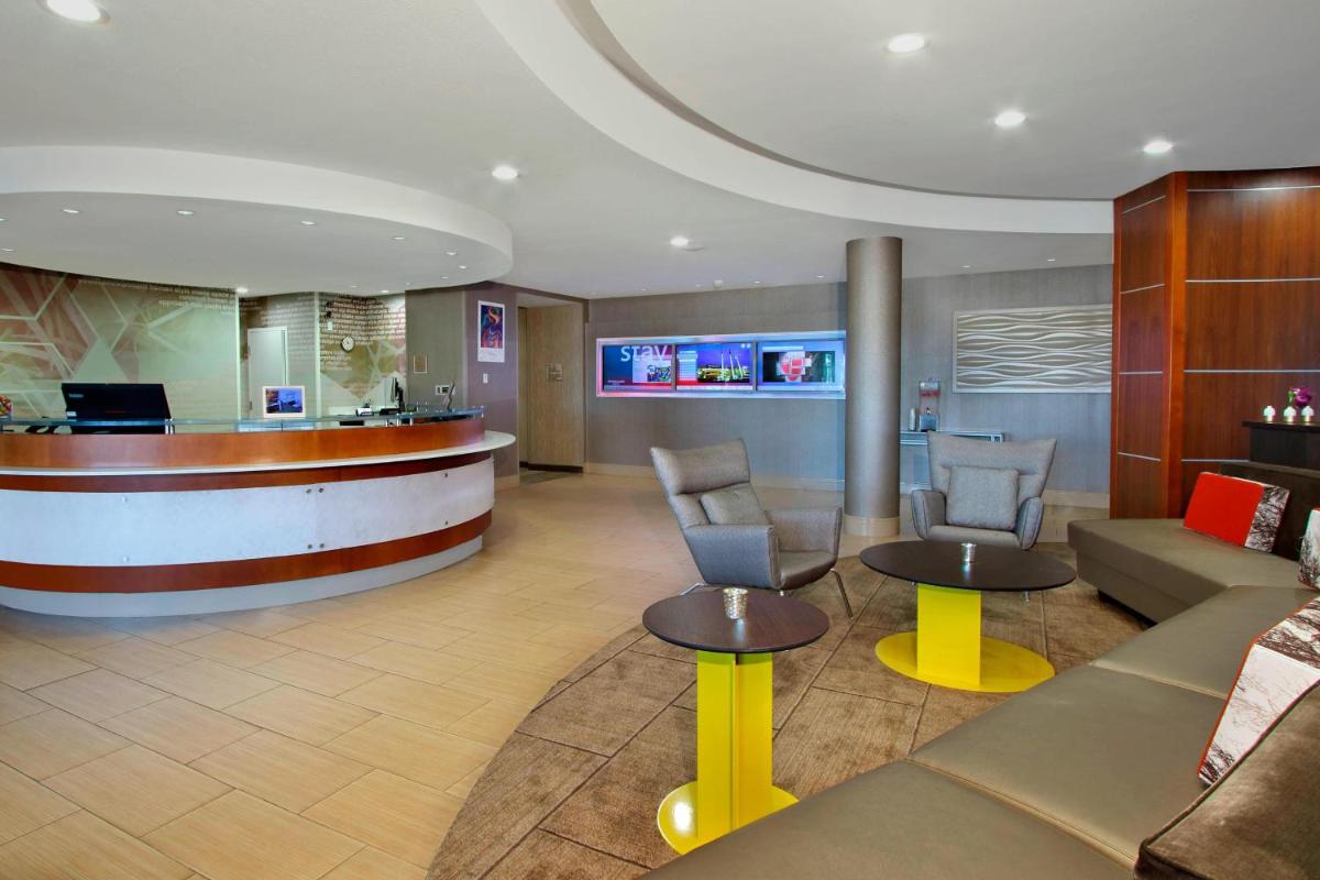 SpringHill Suites by Marriott Madera - image 3