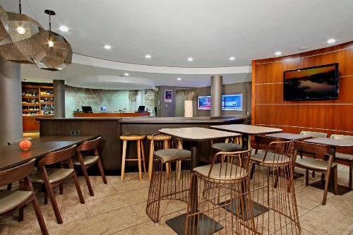 SpringHill Suites by Marriott Madera - image 5
