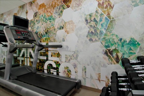 SpringHill Suites by Marriott Madera - image 6
